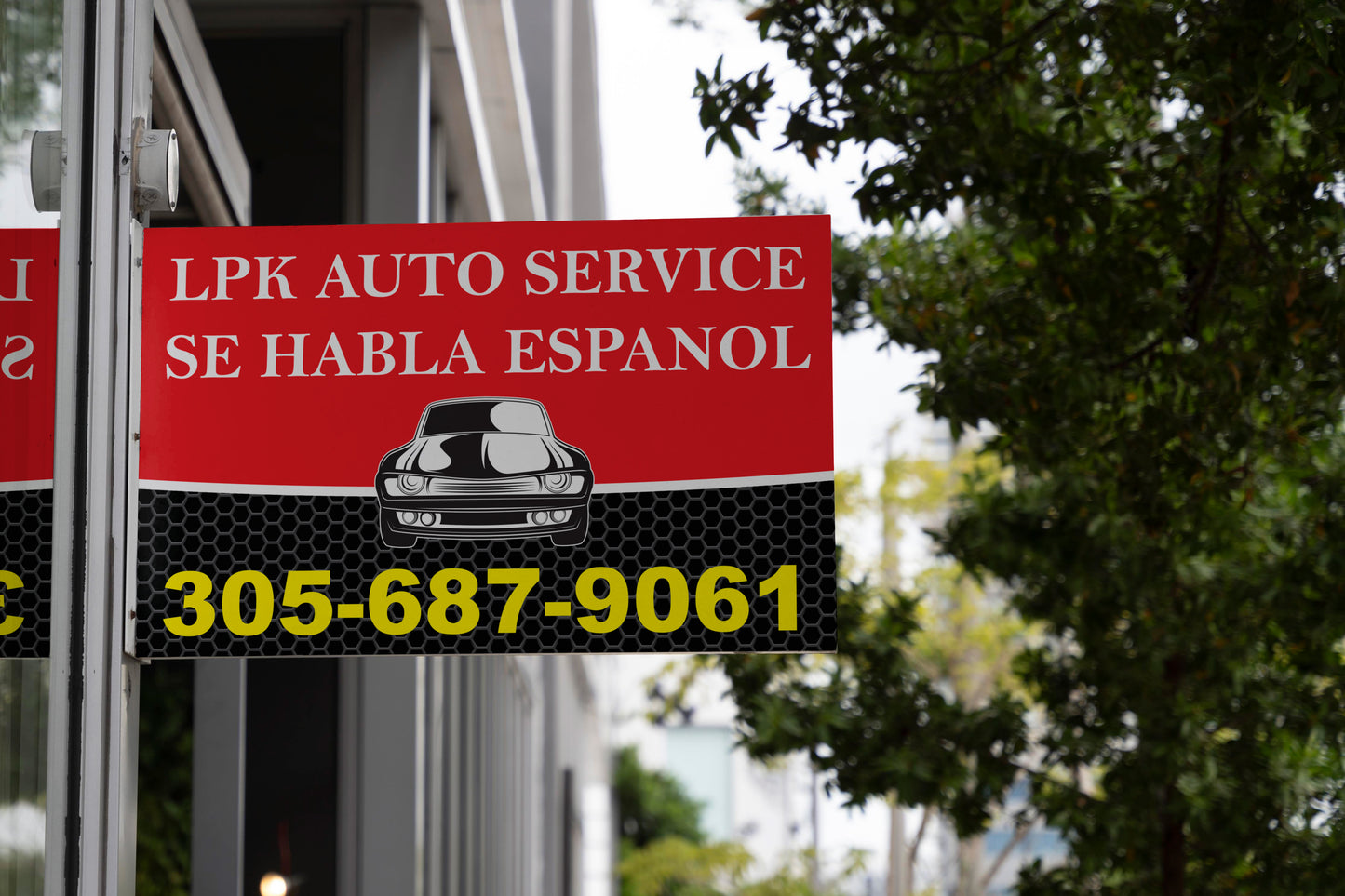 📢 Get Noticed with Custom Signage Design